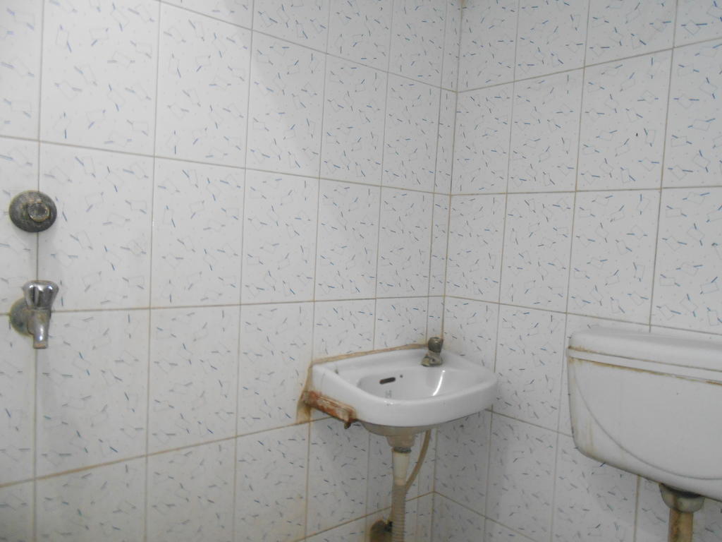 Gaurav Guest House Mathura Værelse billede