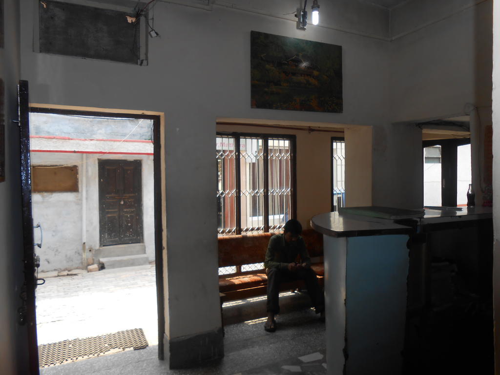Gaurav Guest House Mathura Eksteriør billede